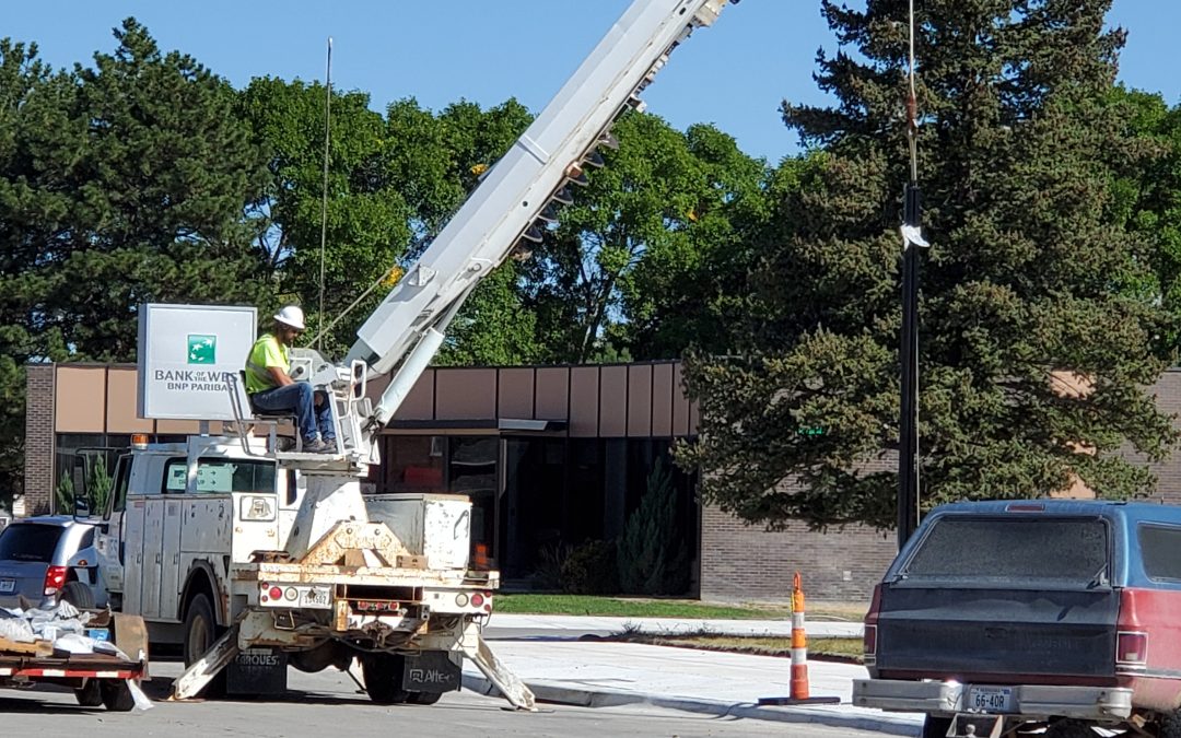 Crews Start Installing New Street Lights on Main St.
