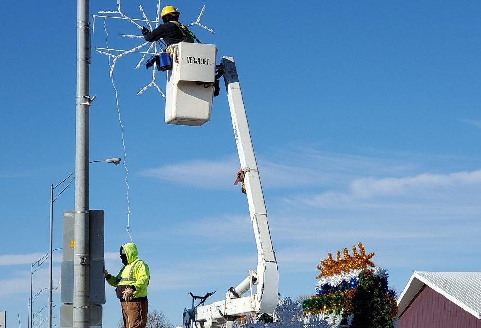 City Crews Worked to Put Up New Christmas Decorations