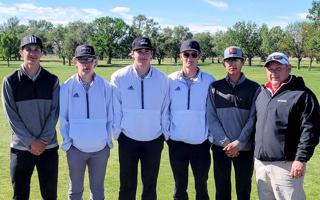 Badger Golf Comes Up Short for Qualifying for State